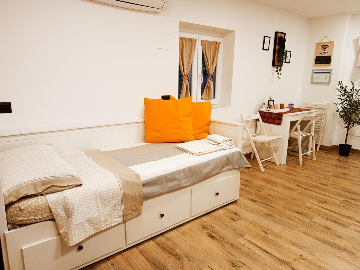 Touch&Go - Stanza Privata Con Servizi Ciampino Exterior photo